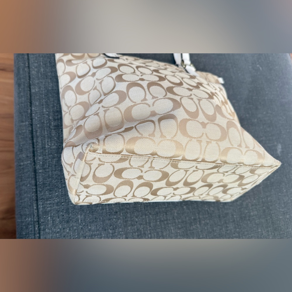 Coach Tan and White Signature Tote Bag - Picture 6 of 11